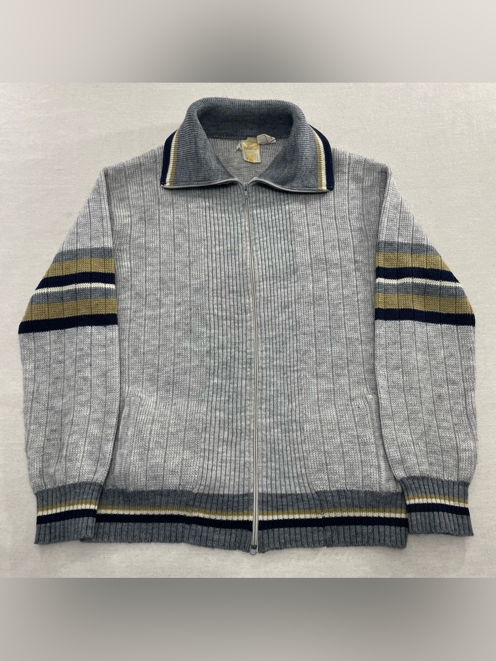 Vintage Striped Zip Up Acrylic Knit Sweater Large Gray 1990s Collegiate Y2K